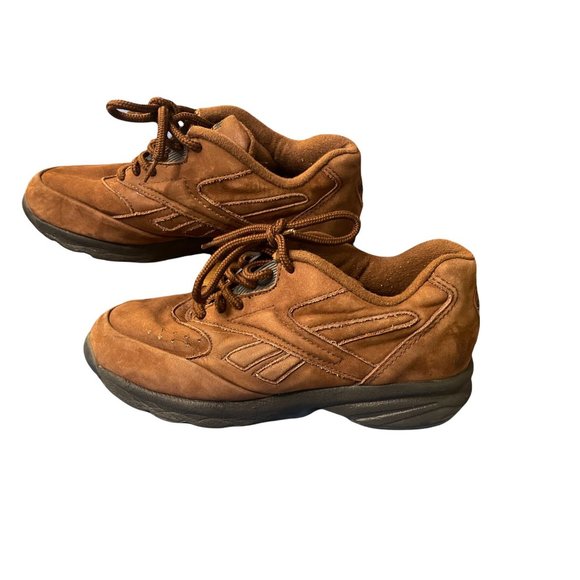 Reeboks brown suede athletic shoes for men - Picture 3 of 4